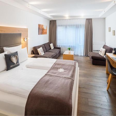 Neo Hotel Linde Esslingen Έσλινγκεν Εξωτερικό φωτογραφία