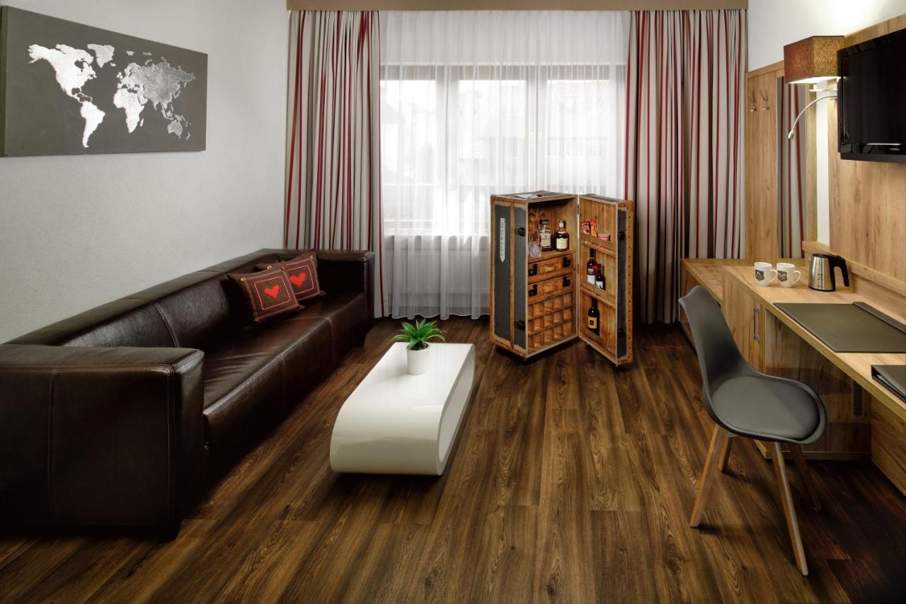 Neo Hotel Linde Esslingen Έσλινγκεν Εξωτερικό φωτογραφία