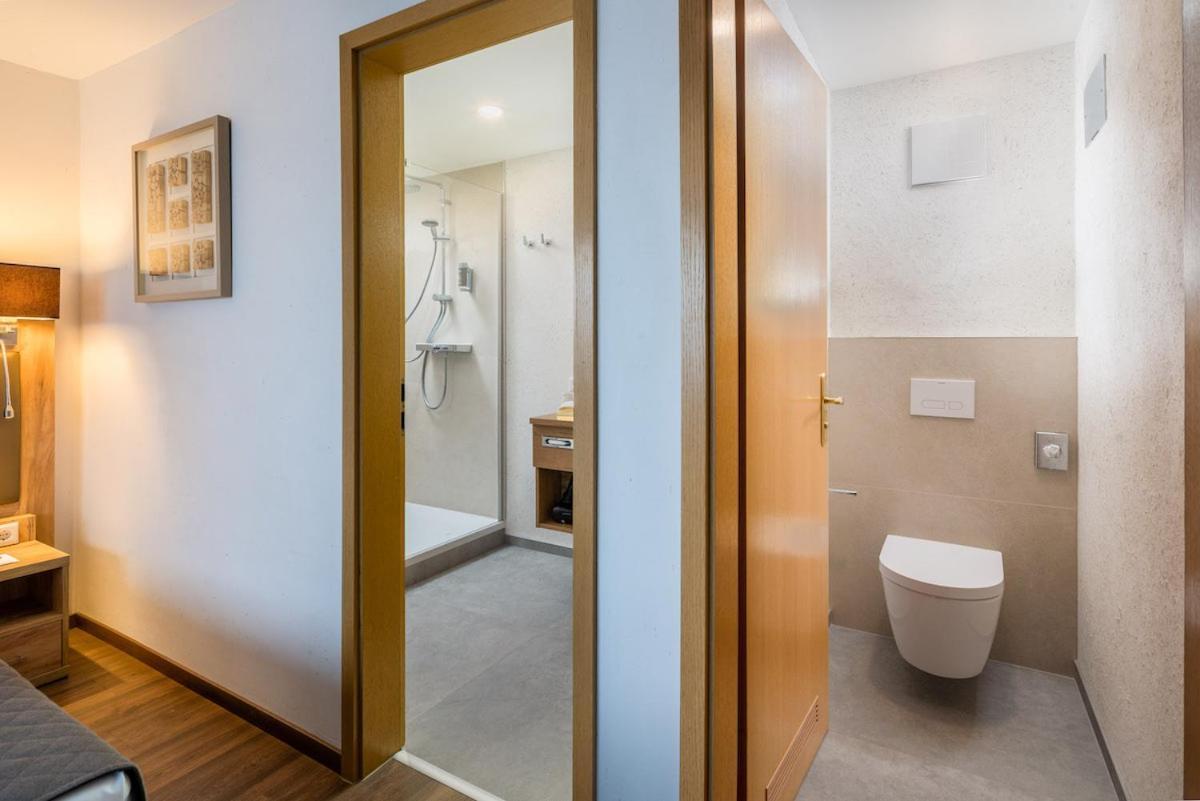Neo Hotel Linde Esslingen Έσλινγκεν Εξωτερικό φωτογραφία