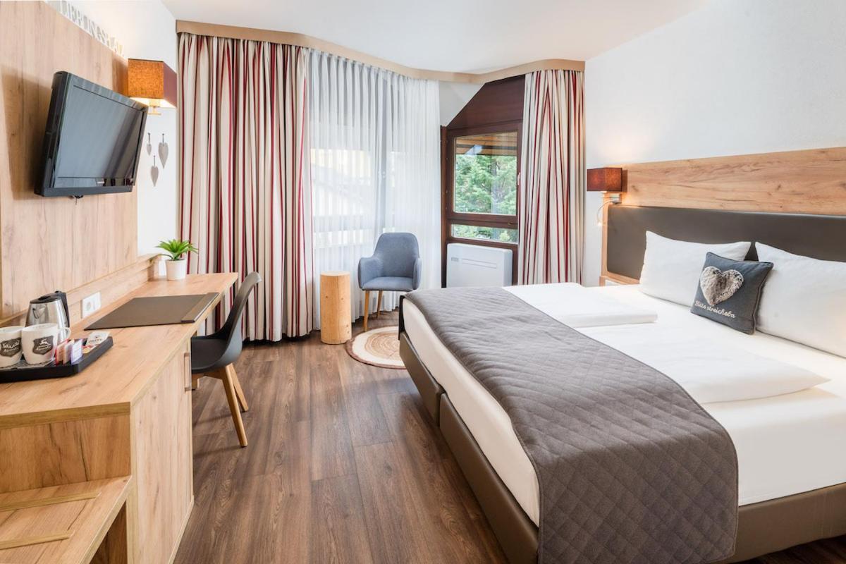 Neo Hotel Linde Esslingen Έσλινγκεν Εξωτερικό φωτογραφία