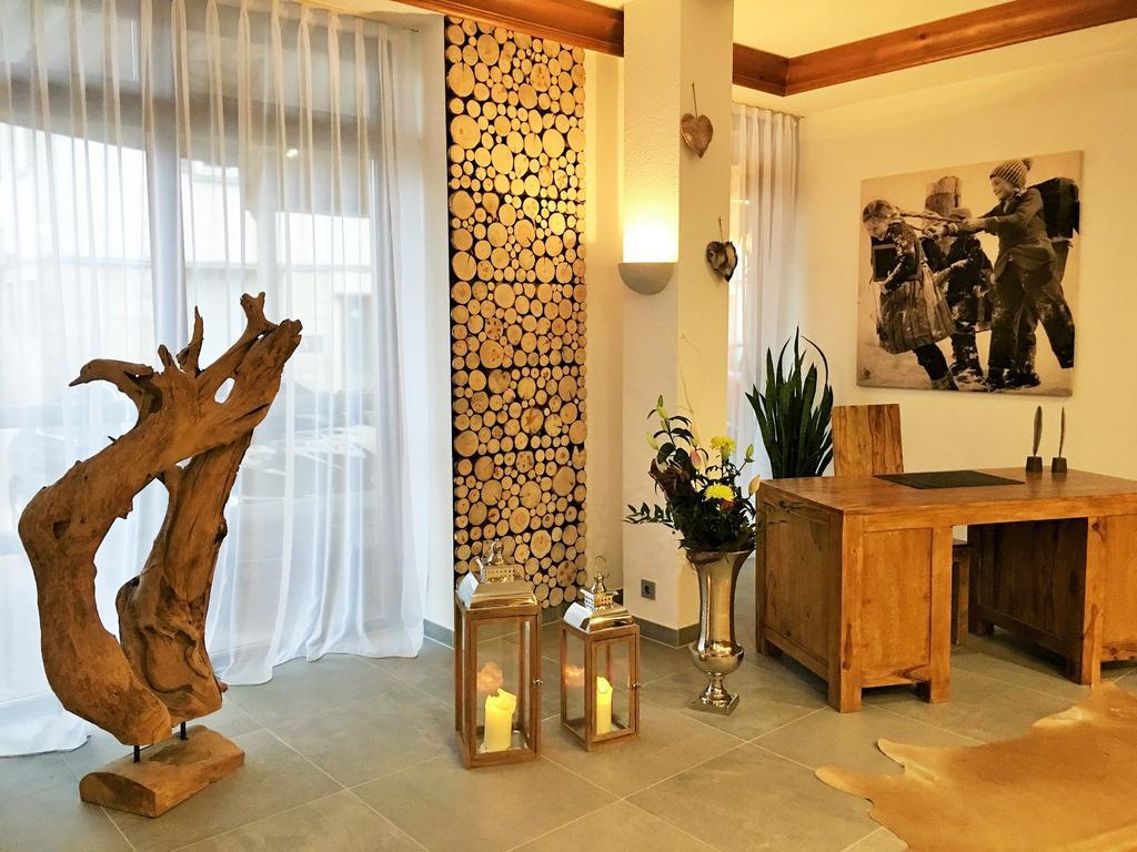 Neo Hotel Linde Esslingen Έσλινγκεν Εξωτερικό φωτογραφία